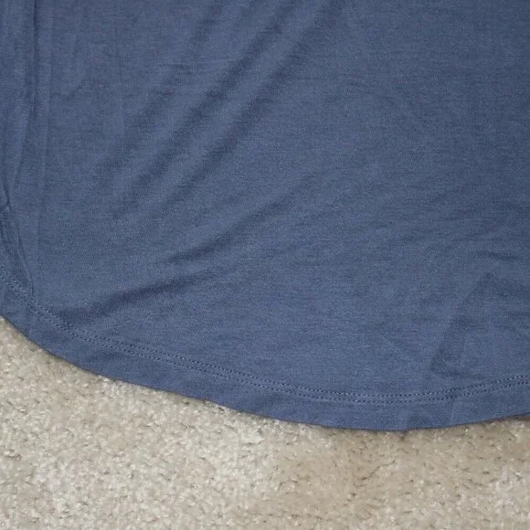 Abercrombie & Fitch Plain T-shirt - Picture 2 of 4